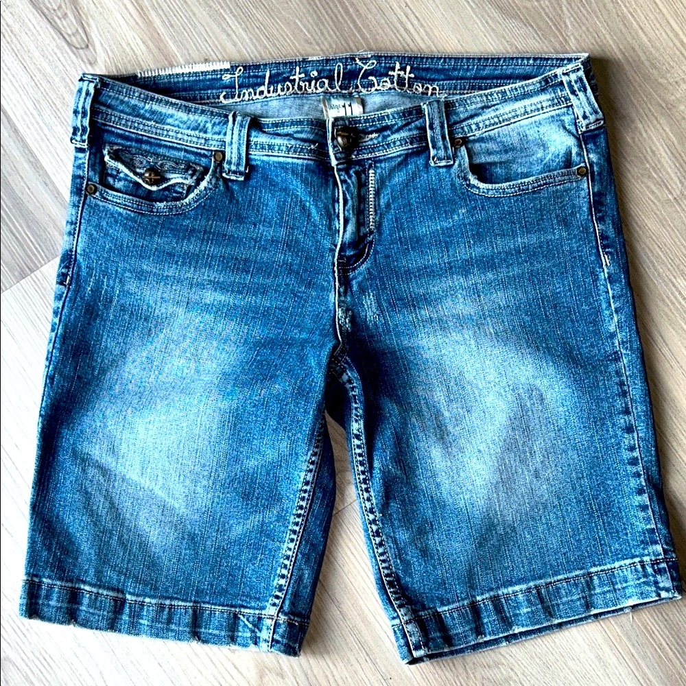 Industrial Cotton Denim Shorts Blue JR 11 NWOT Y2K Bermuda Distressed Casual